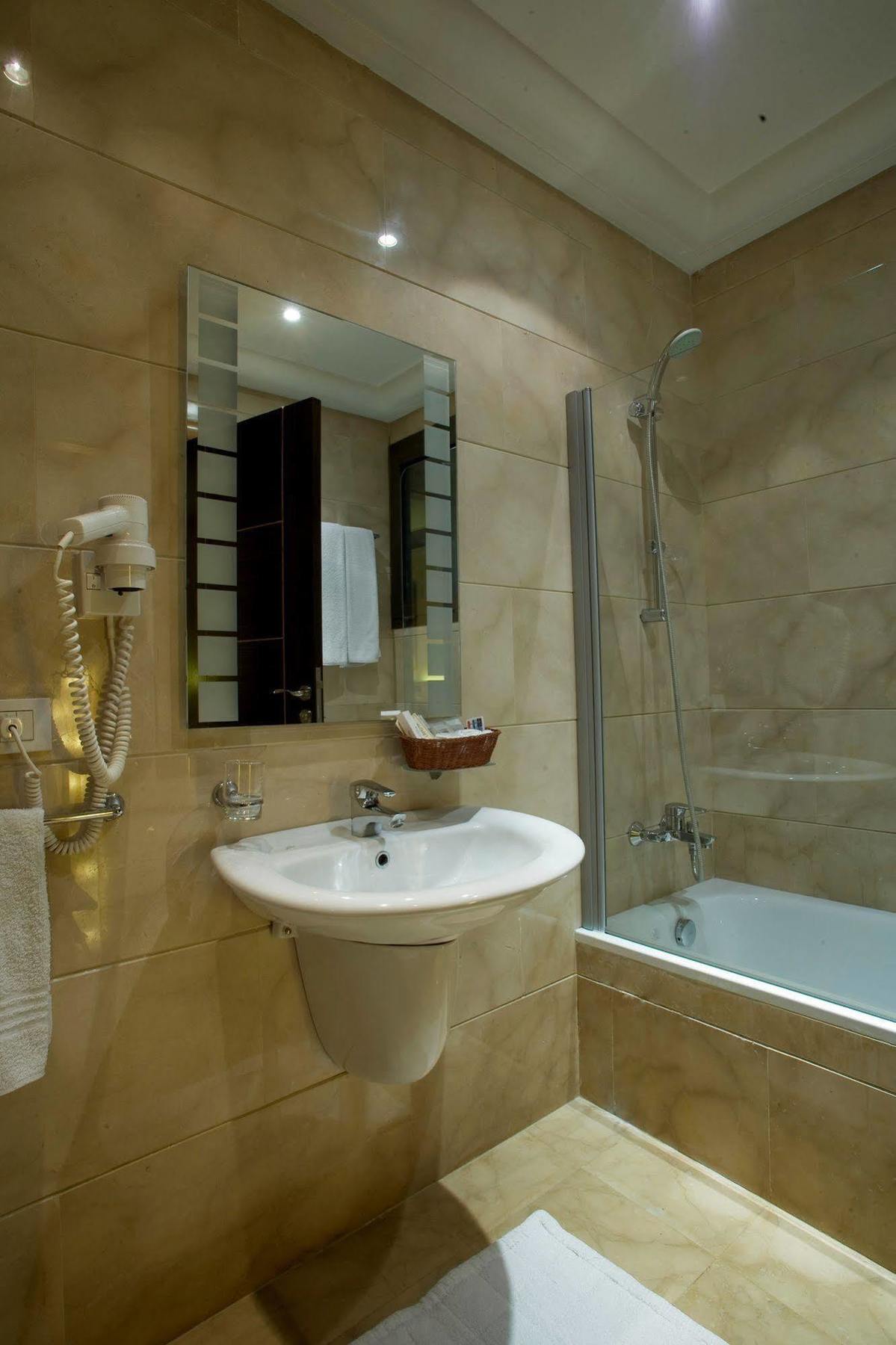 Ferienwohnung Lahoya Beirut Exterior foto